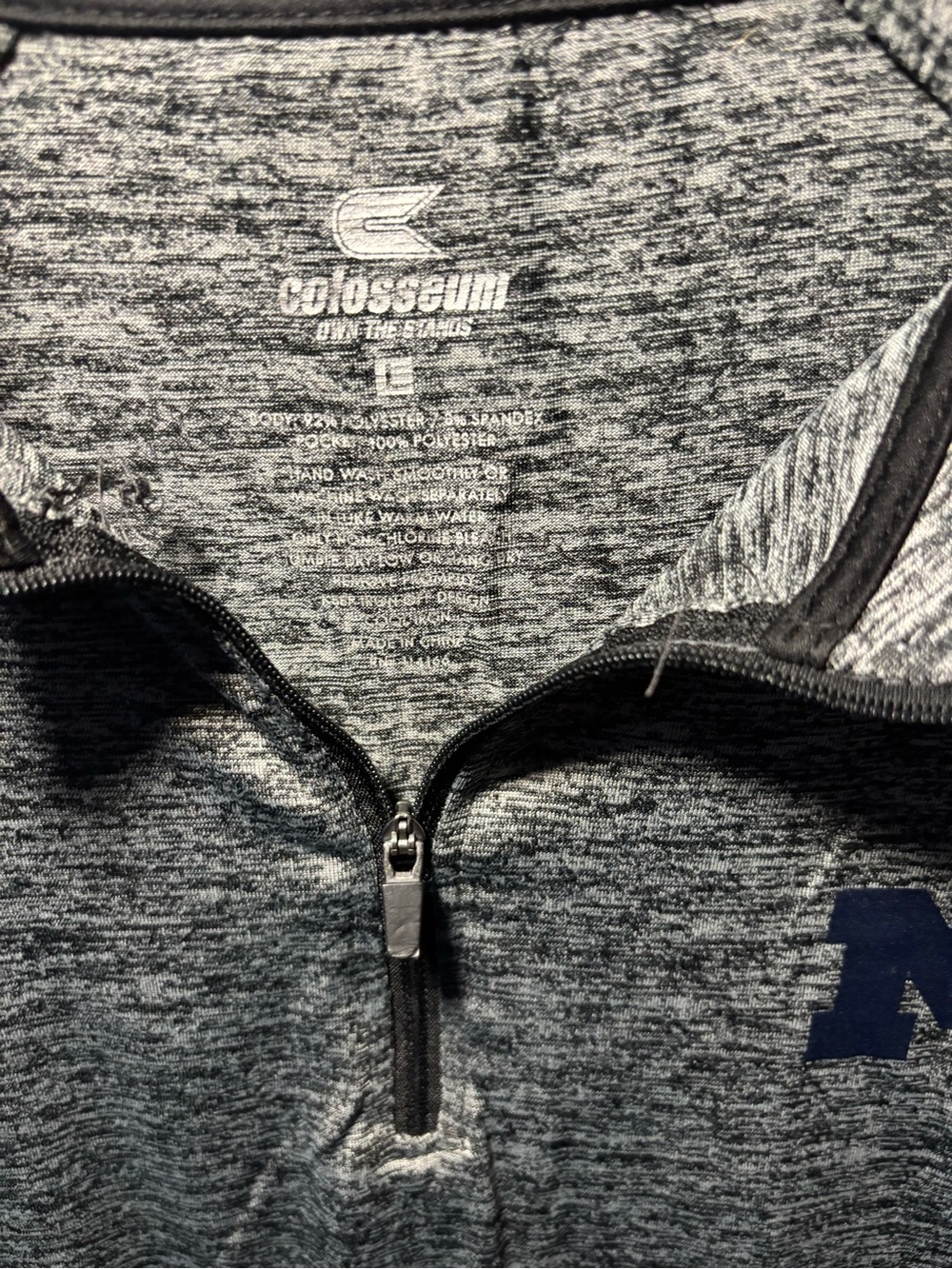 Colosseum Men’s charcoal grey Michigan Wolverines quarter-zip pullover jacket - Picture 3 of 3